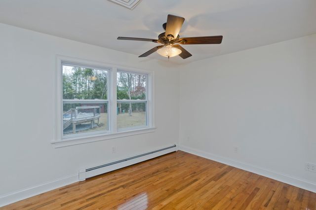 1066 Piper Rd, West Springfield, MA 01089