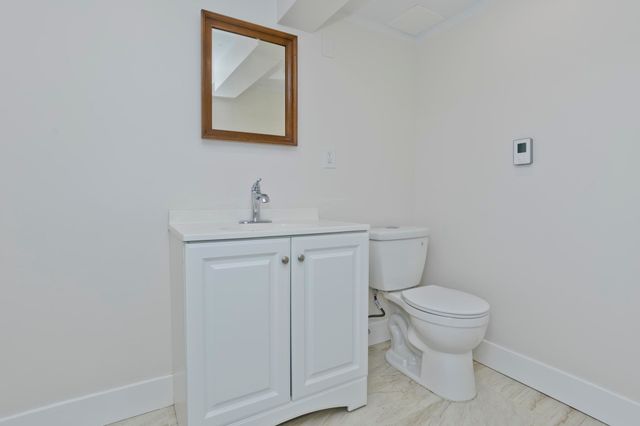 1066 Piper Rd, West Springfield, MA 01089