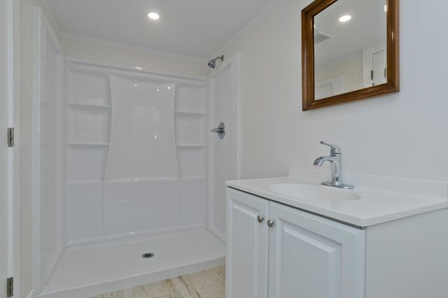 1066 Piper Rd, West Springfield, MA 01089