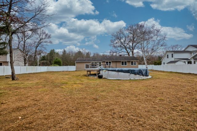 1066 Piper Rd, West Springfield, MA 01089