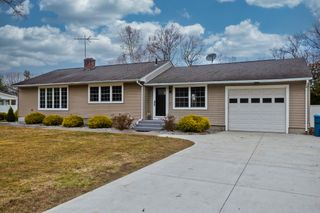 1066 Piper Rd, West Springfield, MA 01089