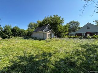 16211 Manning Street, Detroit, MI 48205