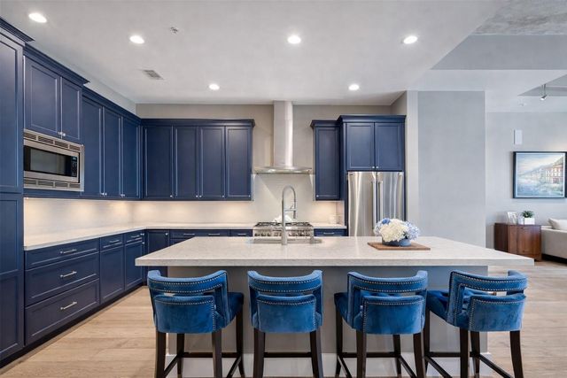 1714 Ashland Street 205, Houston, TX 77008