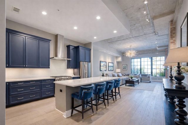 1714 Ashland Street 205, Houston, TX 77008