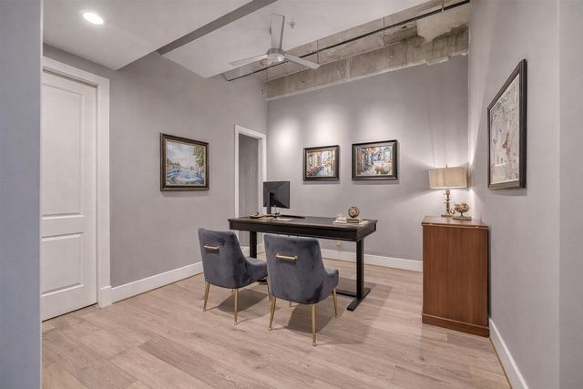 1714 Ashland Street 205, Houston, TX 77008