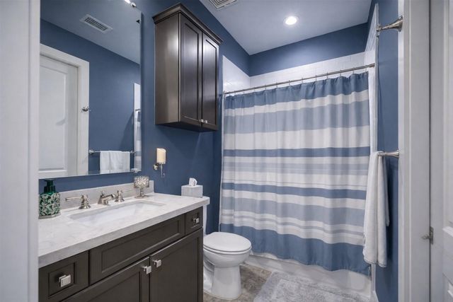 1714 Ashland Street 205, Houston, TX 77008