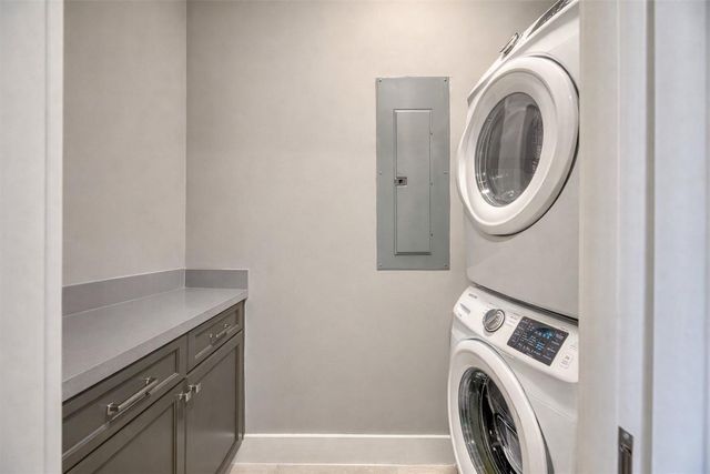 1714 Ashland Street 205, Houston, TX 77008