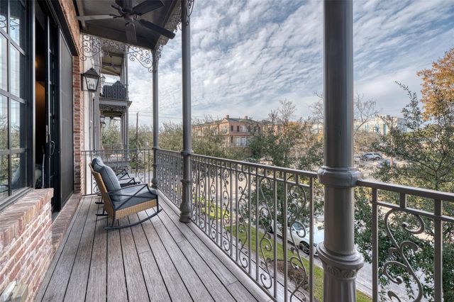 1714 Ashland Street 205, Houston, TX 77008