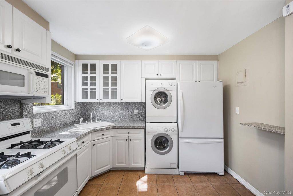 218-10 67th Avenue Lower, Bayside, NY 11364 — photo 4