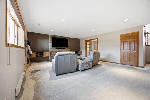 3515 44th Avenue S, Fargo, ND 58104