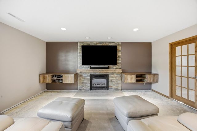 3515 44th Avenue S, Fargo, ND 58104
