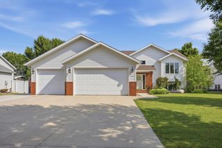 3515 44th Avenue S, Fargo, ND 58104
