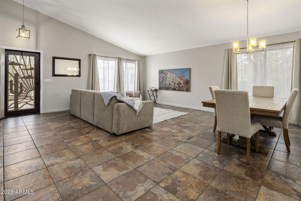 Image 12 of property listing at 229 E JORDON Lane, Phoenix, AZ 85086
