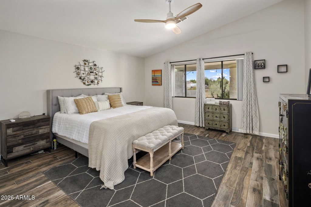 Image 14 of property listing at 229 E JORDON Lane, Phoenix, AZ 85086