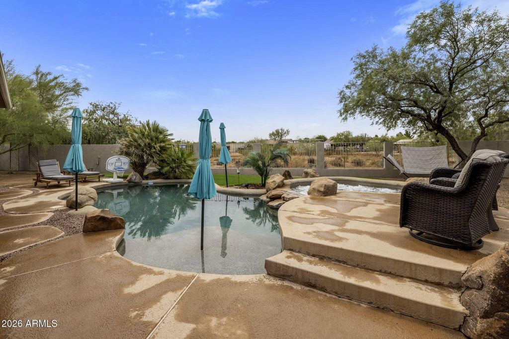 Image 26 of property listing at 229 E JORDON Lane, Phoenix, AZ 85086