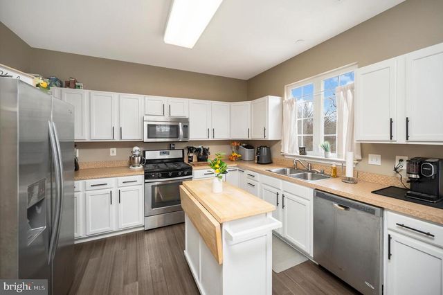 6808 ROBNEL CT, Fredericksburg, VA 22407