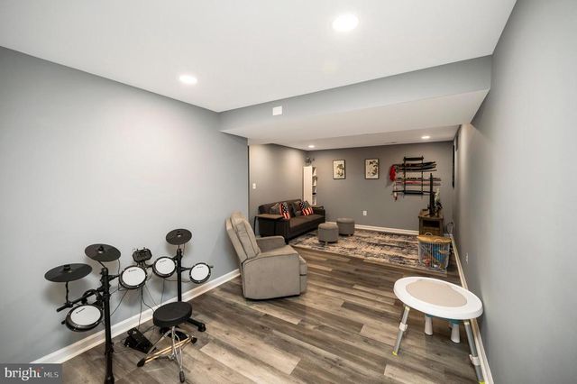 6808 ROBNEL CT, Fredericksburg, VA 22407