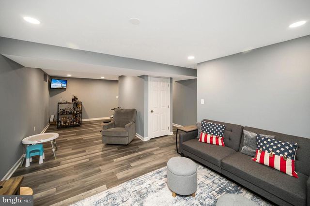 6808 ROBNEL CT, Fredericksburg, VA 22407