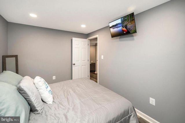 6808 ROBNEL CT, Fredericksburg, VA 22407