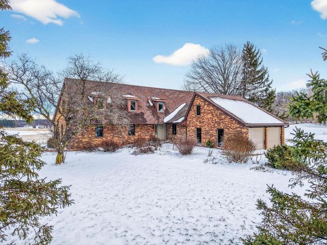 S4166 Crawford Street, Baraboo, WI 53913