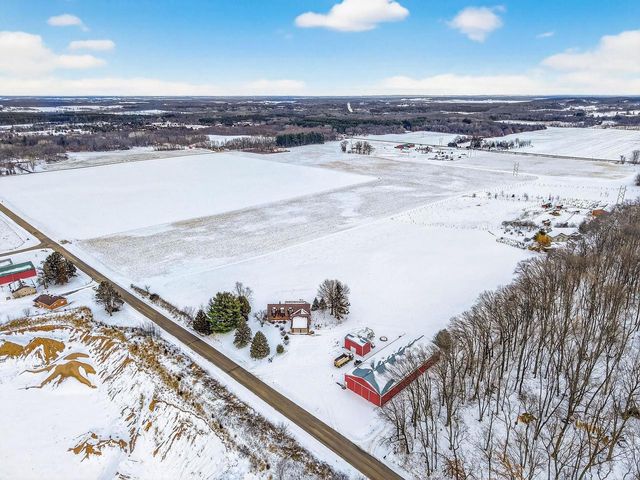 S4166 Crawford Street, Baraboo, WI 53913