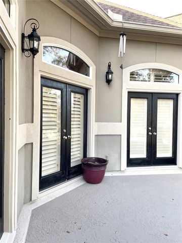 211 Wedgewood Drive, Montgomery, TX 77356