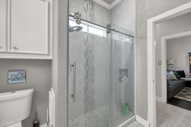 211 Wedgewood Drive, Montgomery, TX 77356