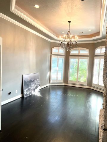 211 Wedgewood Drive, Montgomery, TX 77356