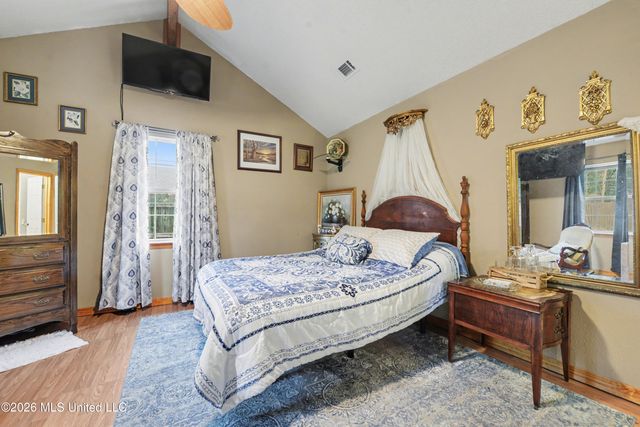 9208 Seahorse Avenue, Ocean Springs, MS 39564