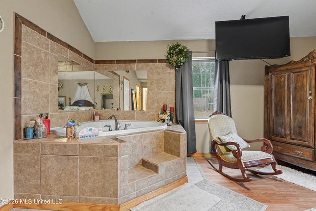 9208 Seahorse Avenue, Ocean Springs, MS 39564