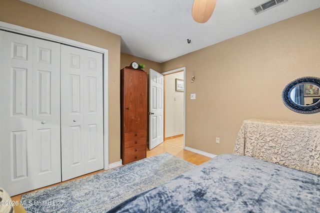 9208 Seahorse Avenue, Ocean Springs, MS 39564