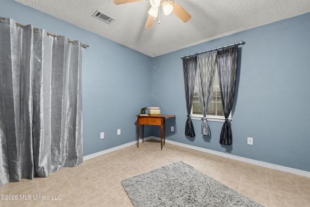 9208 Seahorse Avenue, Ocean Springs, MS 39564