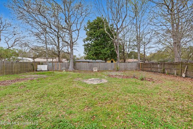 9208 Seahorse Avenue, Ocean Springs, MS 39564