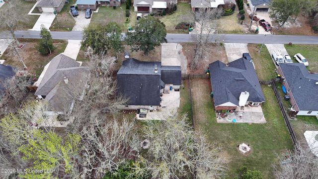 9208 Seahorse Avenue, Ocean Springs, MS 39564