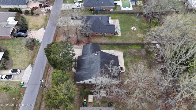 9208 Seahorse Avenue, Ocean Springs, MS 39564