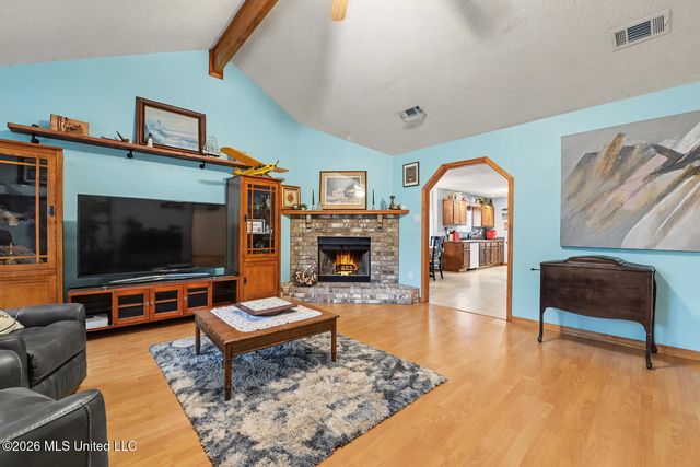 9208 Seahorse Avenue, Ocean Springs, MS 39564