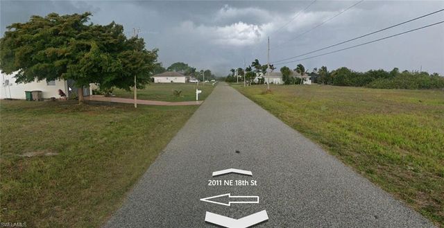 2011 NE 18th ST, Cape Coral, FL 33909