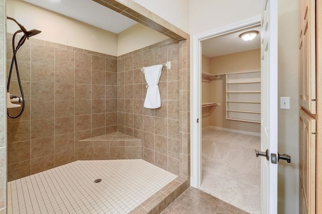 147 Konahuanui LN, Bastrop, TX 78602