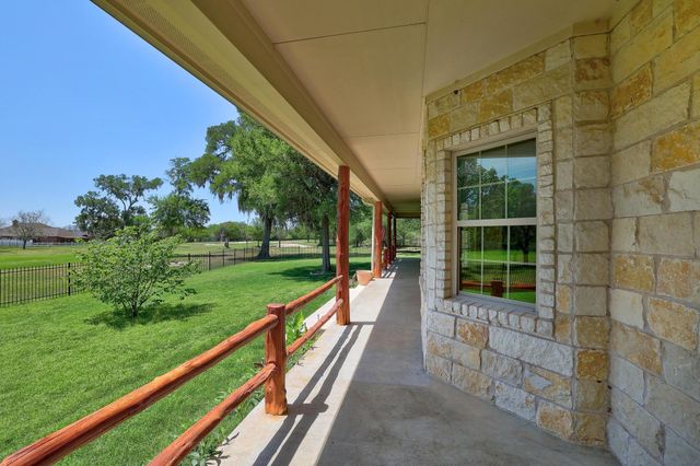 147 Konahuanui LN, Bastrop, TX 78602