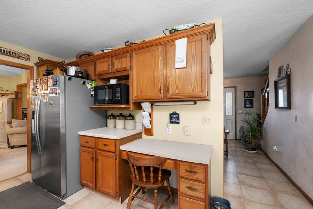 4327 REGENCY Place, Davenport, IA 52806