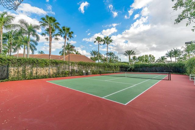 11740 St Andrews Place 304, Wellington, FL 33414