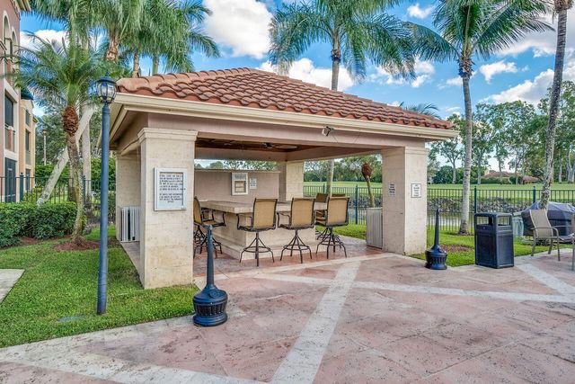 11740 St Andrews Place 304, Wellington, FL 33414