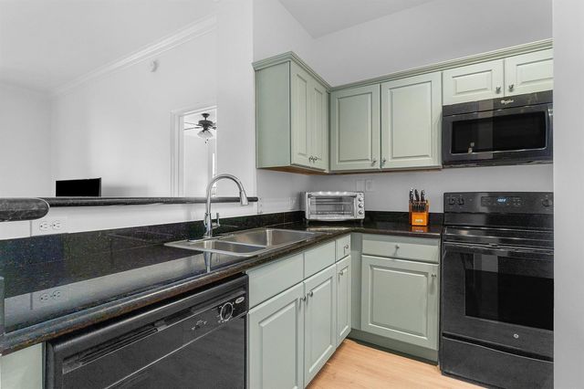 11740 St Andrews Place 304, Wellington, FL 33414