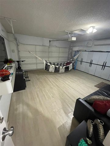 755 Sand Creek Cir 755, Weston, FL 33327