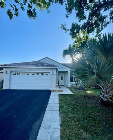 755 Sand Creek Cir 755, Weston, FL 33327