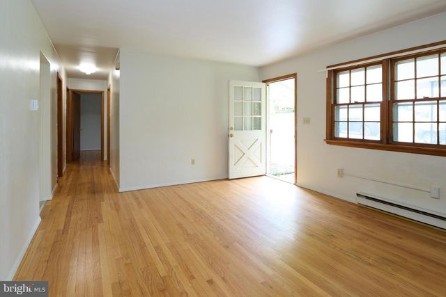 111 EDITH ST, State College, PA 16803