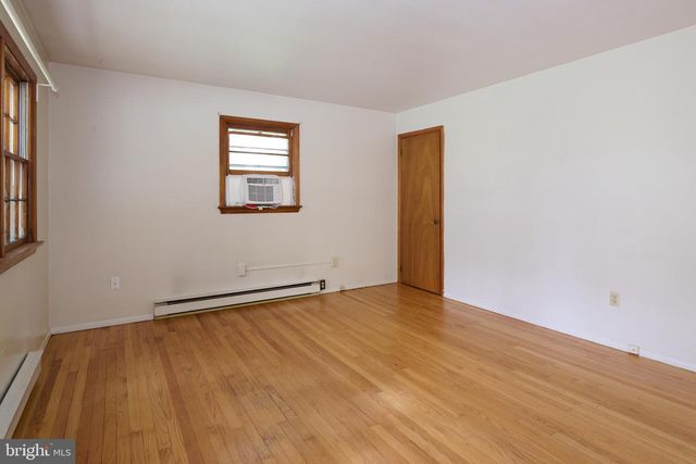 111 EDITH ST, State College, PA 16803