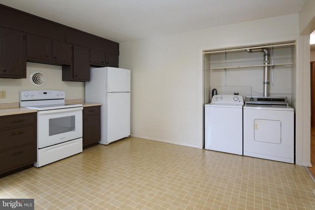 111 EDITH ST, State College, PA 16803