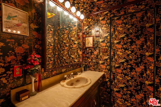 8787 Shoreham Drive 607, West Hollywood, CA 90069