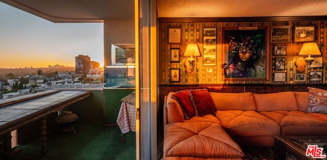 8787 Shoreham Drive 607, West Hollywood, CA 90069